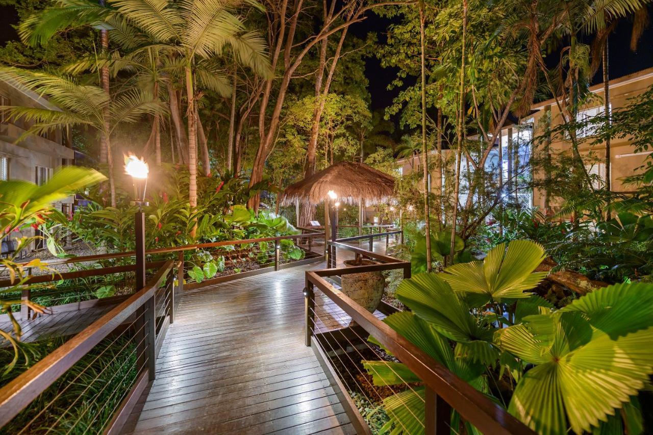 Ramada Resort By Wyndham Port Douglas Dış mekan fotoğraf